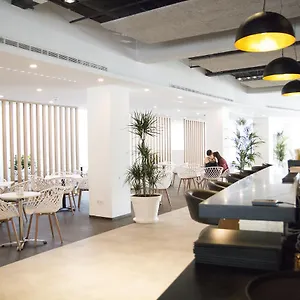 Hotel Planet One ***