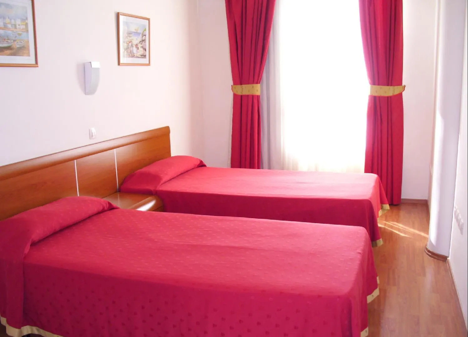 Hotel Avenida De Canarias Vecindario  Spain